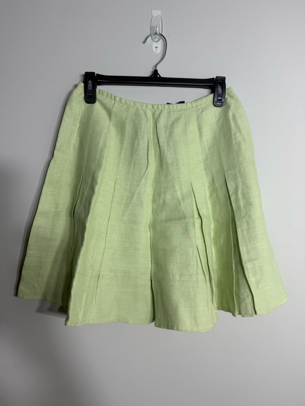 2K Boston Proper 100% Linen pastel green / mint green pleated mini tennis skirt.